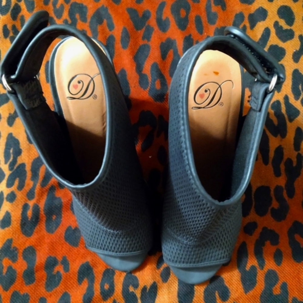 Peep Toe Block Heels - Picture 5 of 11